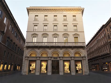 palazzo fendi rome.